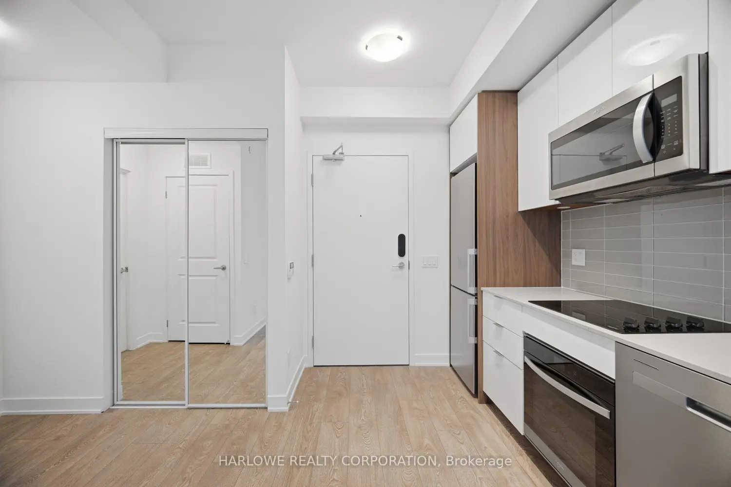 Additional image 3 of 543 Richmond Street 924