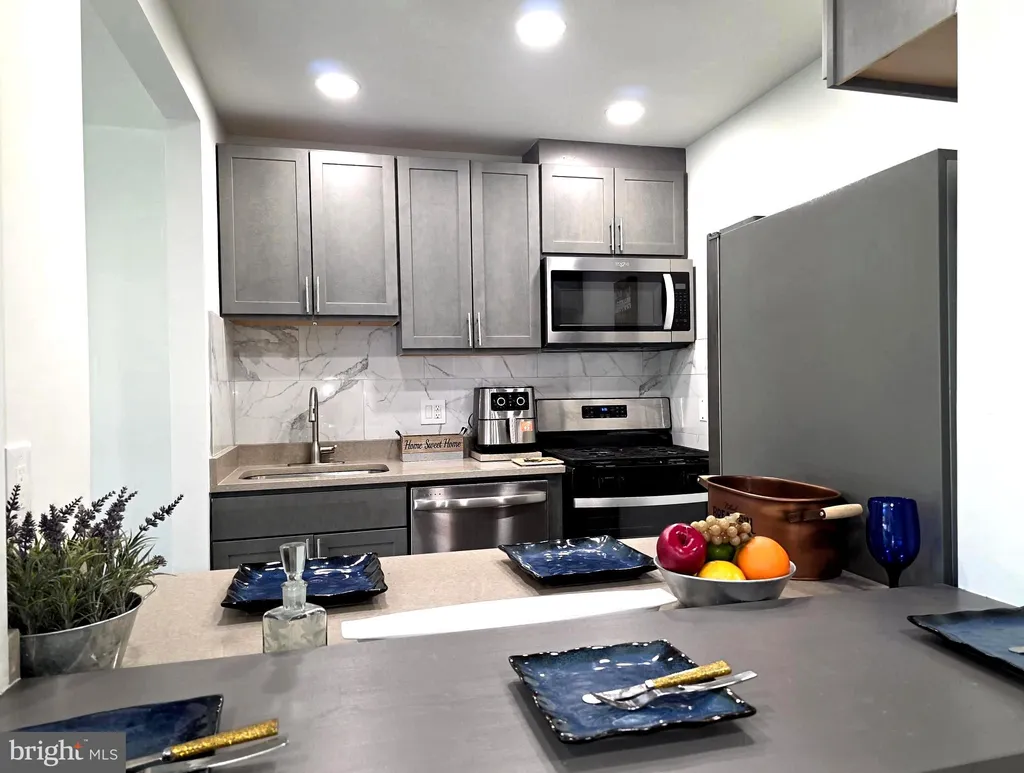 Additional image 5 of 3853 Saint Barnabas Road Unit 102, Suitland, MD 20746