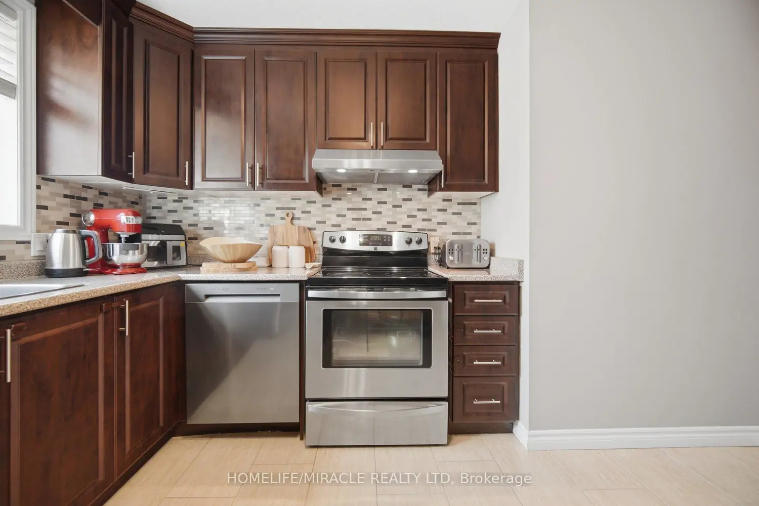 50 Westmount Road photo 5