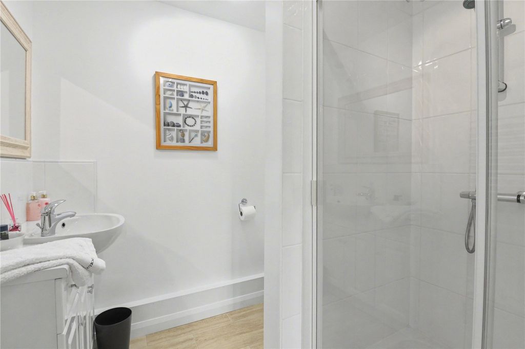 Additional image 21 of 5 bed detached house for saleRyedale, Gallipot Hill, Hartfield TN7