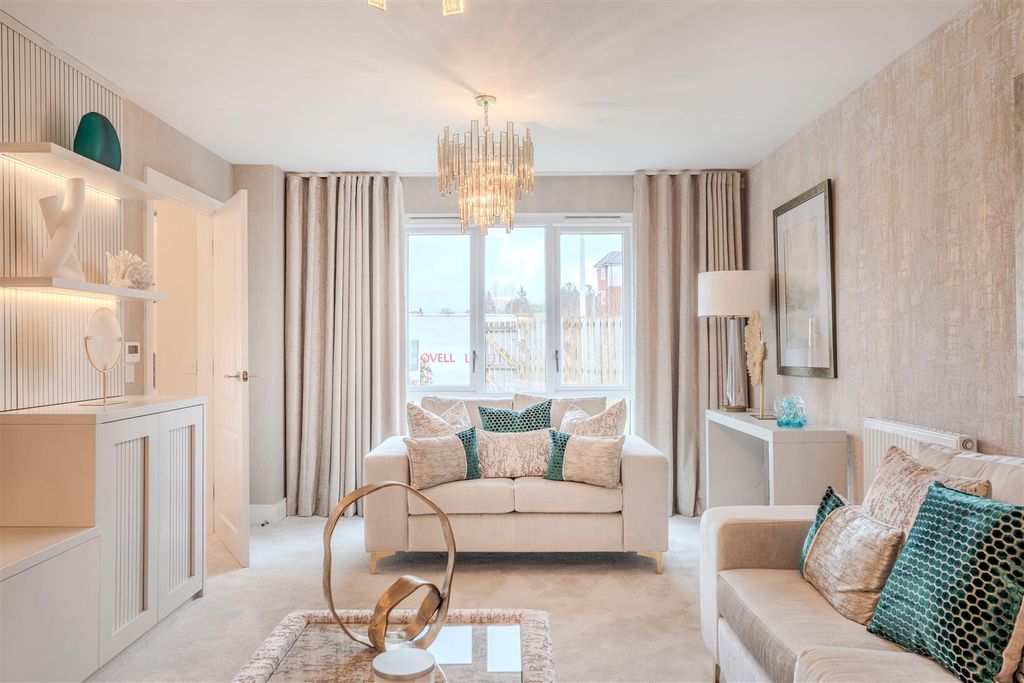 5 bed detached house for saleLampmaker Drive, Hamilton ML3 photo 4