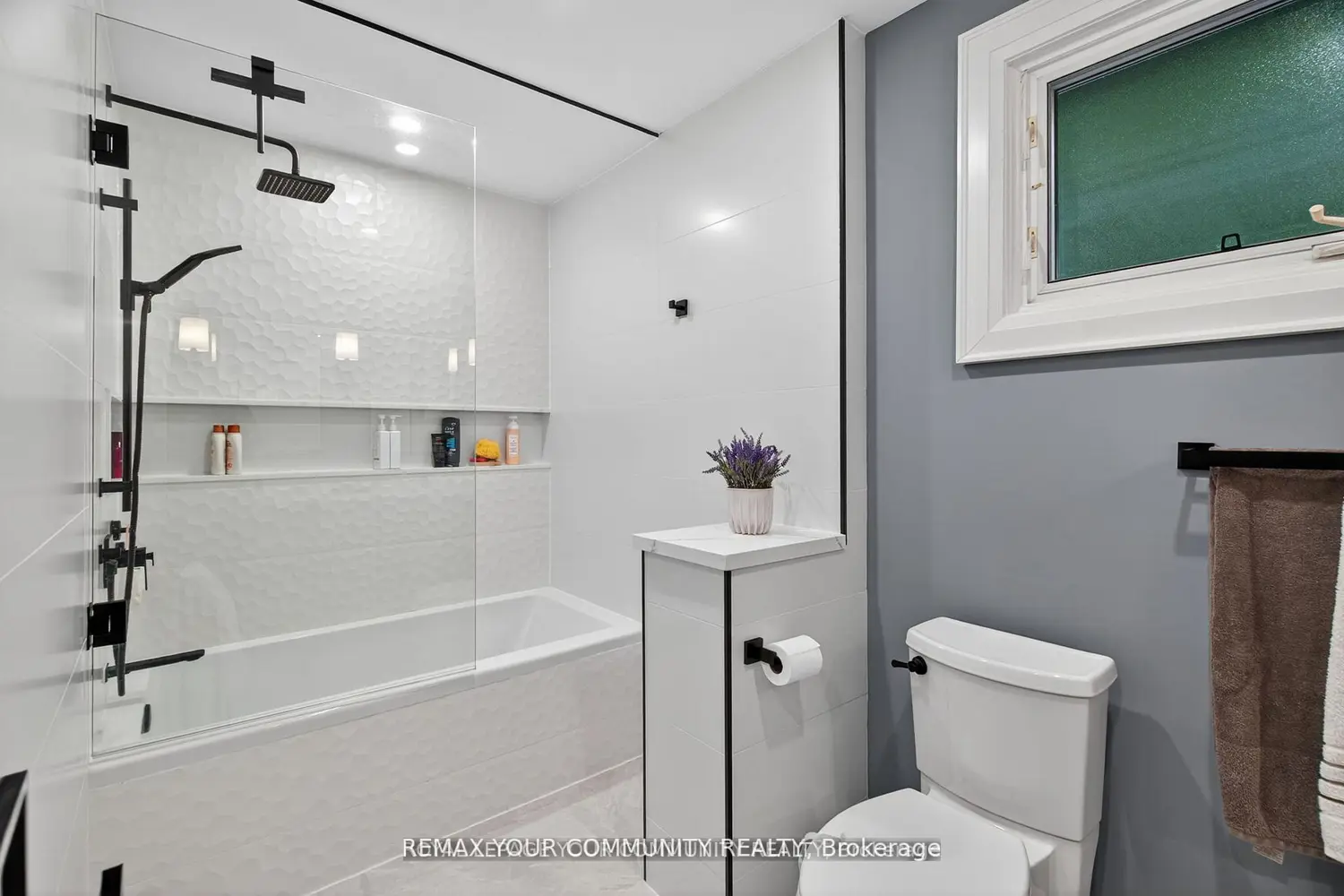 Additional image 11 of 105 Orchard Heights Boulevard