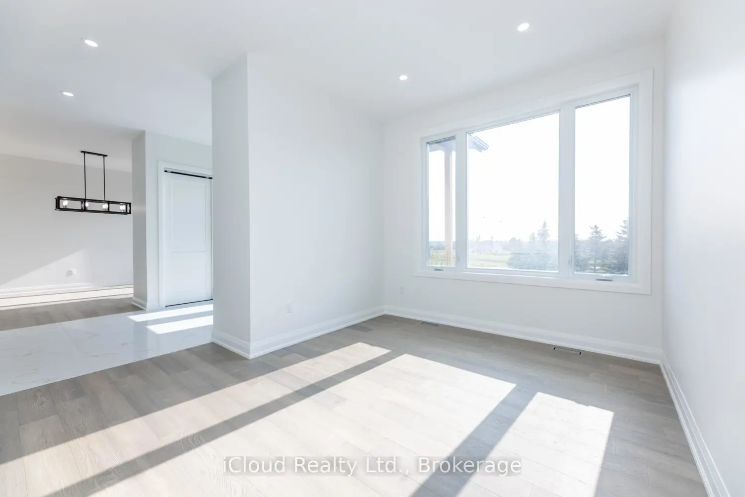 8 Prentis Court photo 4