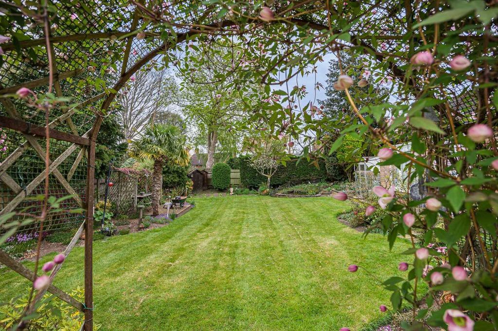 Additional image 21 of 3 bed detached bungalow for saleGreys Road, Henley-On-Thames RG9