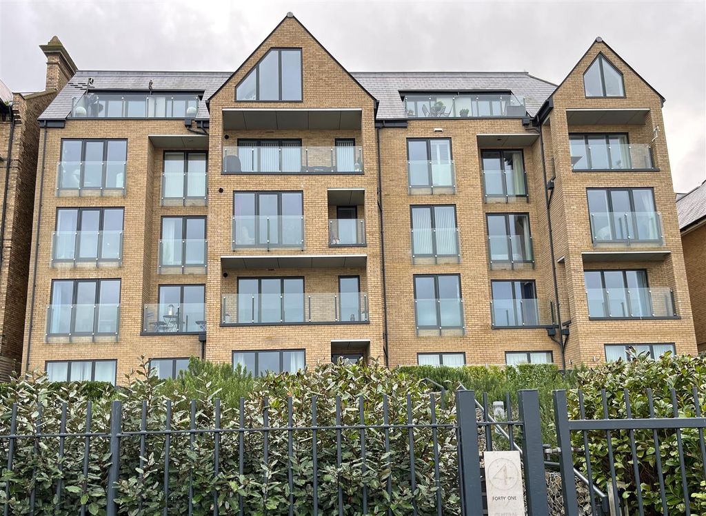 Additional image 26 of 2 bed flat for saleCentral Parade, Herne Bay CT6