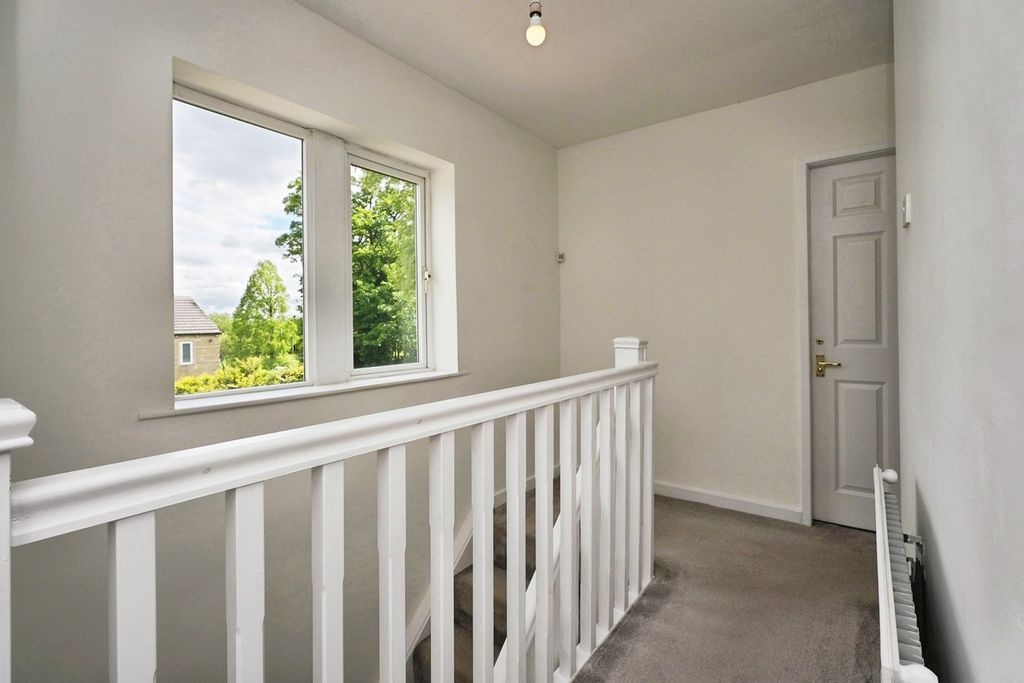 Additional image 12 of 5 bed detached house for saleBroomfield Avenue, Halifax HX3