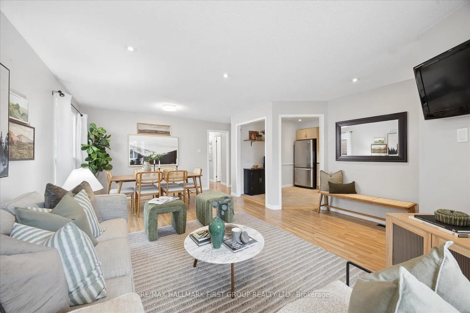 56 Longstaff Drive photo 3