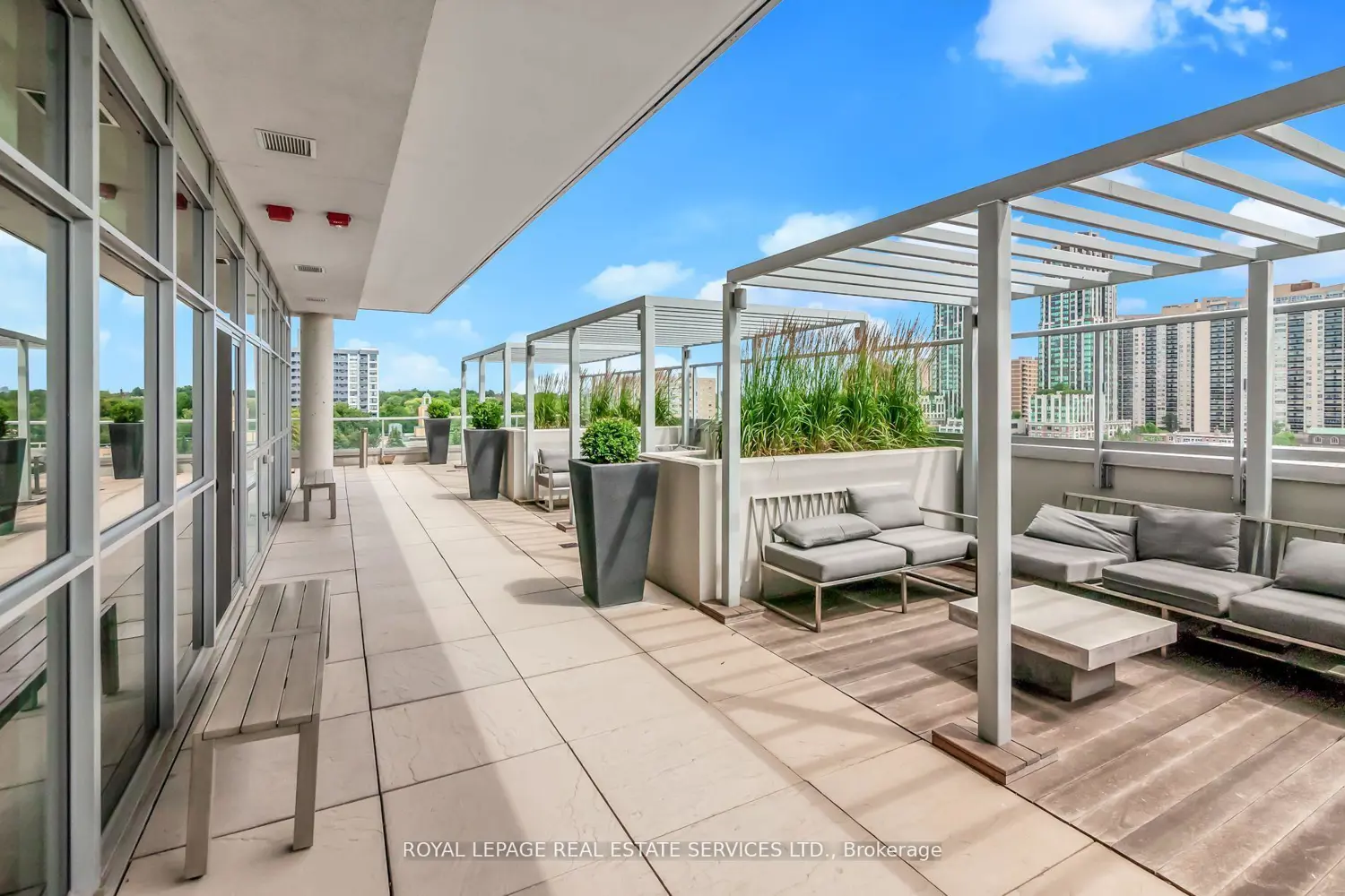 Additional image 20 of 501 St Clair Avenue 418