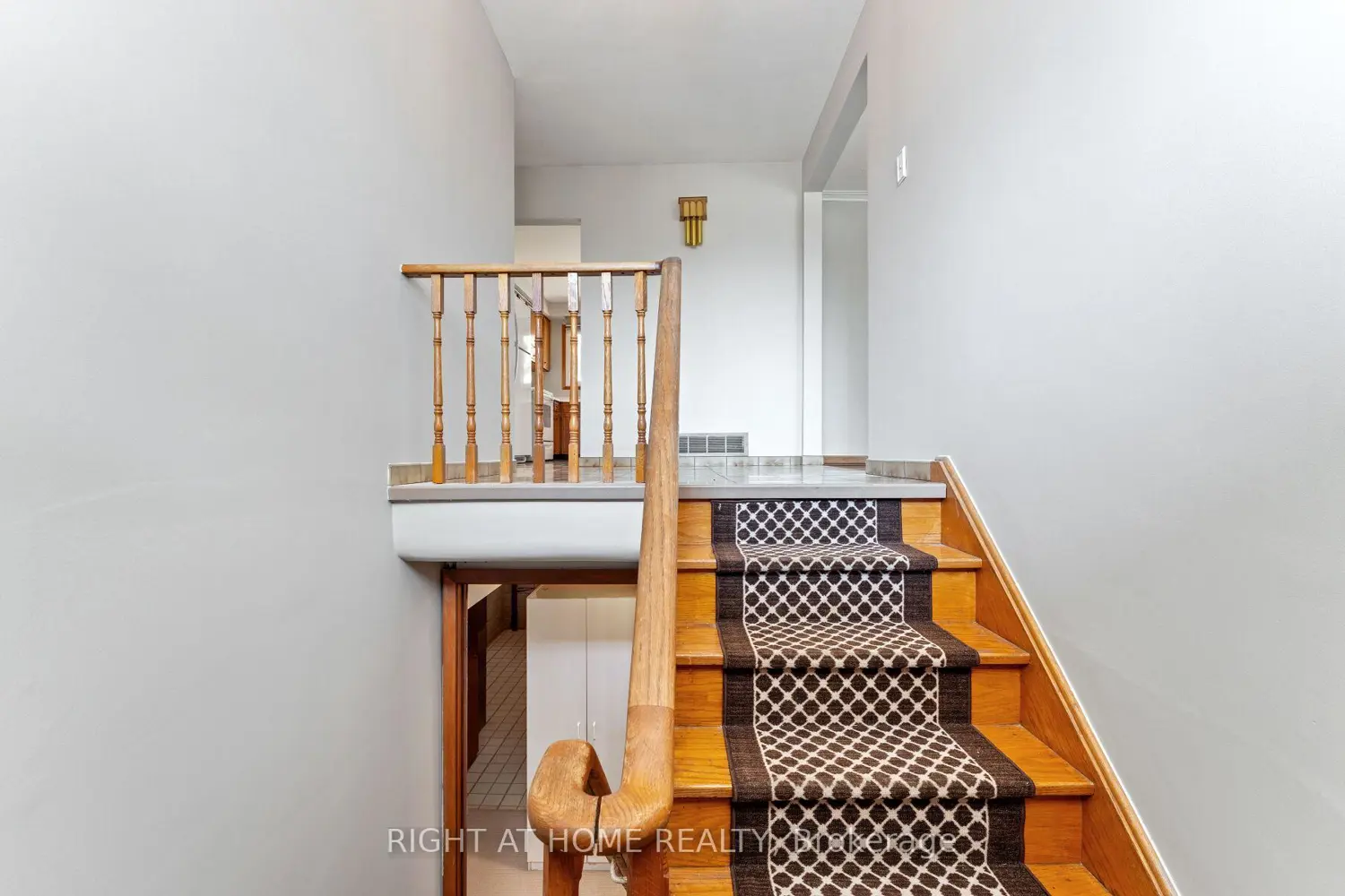 41 Knoll Drive photo 3