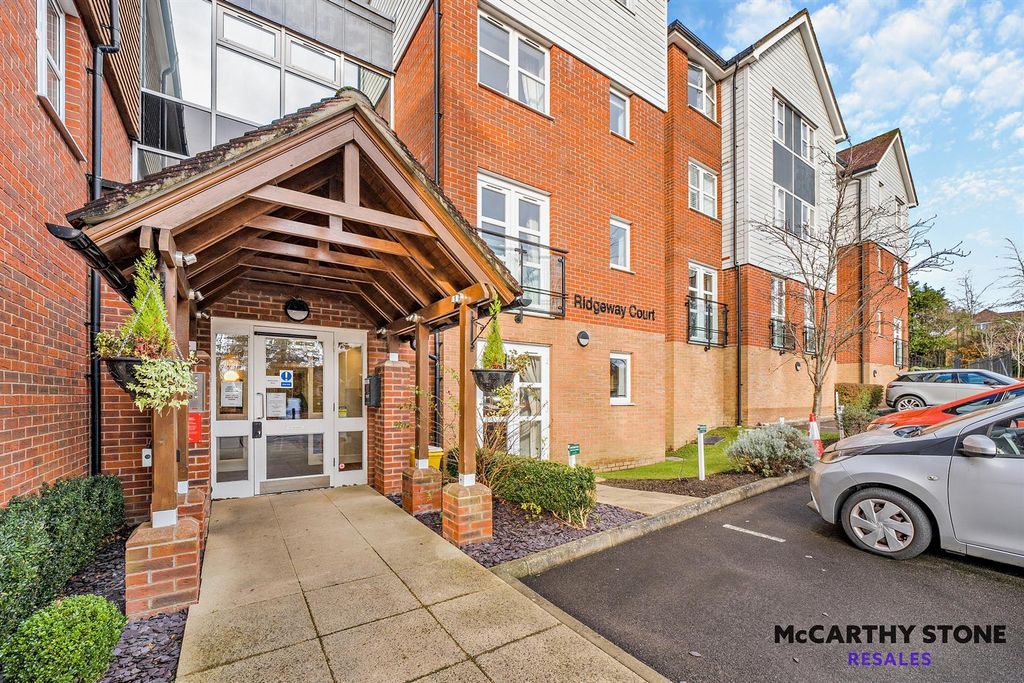 1 bed flat for sale1 Ridgeway Court, Heathfield TN21