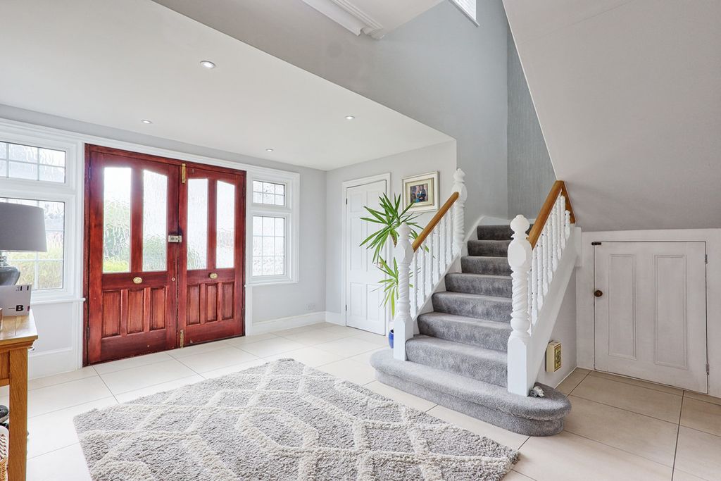 Additional image 26 of 6 bed detached house for saleErnest Road, Emerson Park RM11