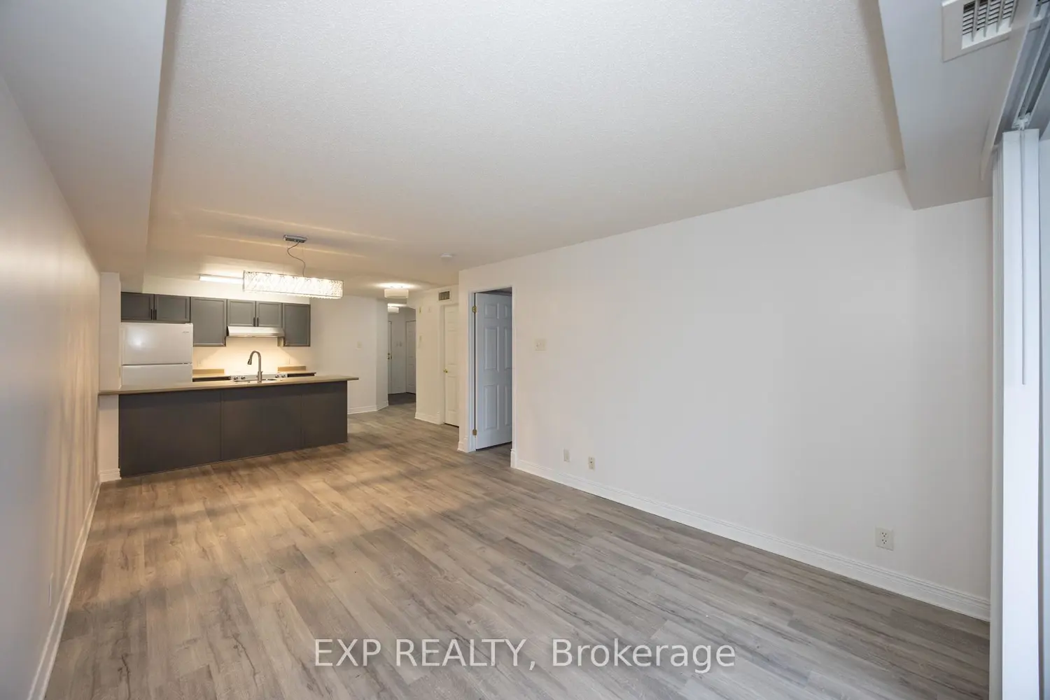 Additional image 13 of 429 Somerset Street 803