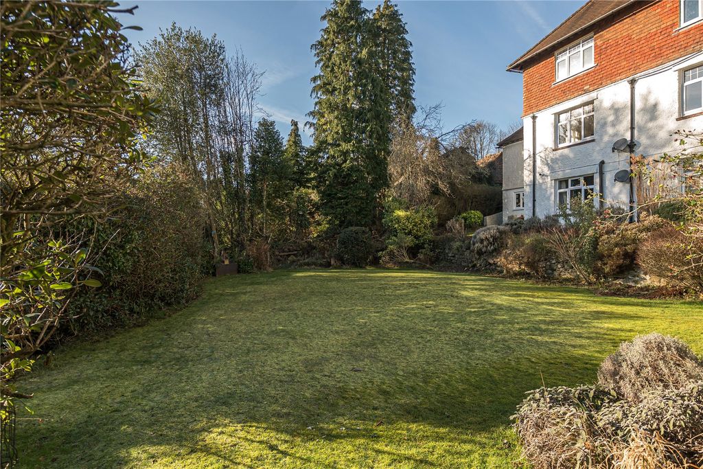 Additional image 12 of 1 bed flat for salePortsmouth Road, Hindhead, Surrey GU26