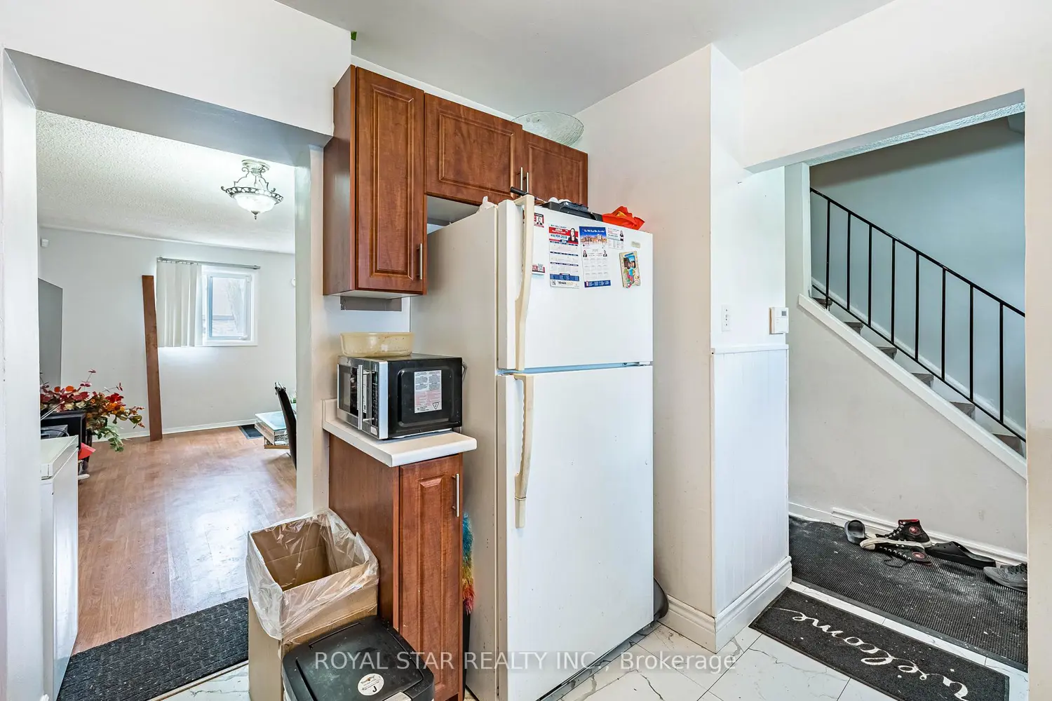105 Hansen Road 99 photo 4