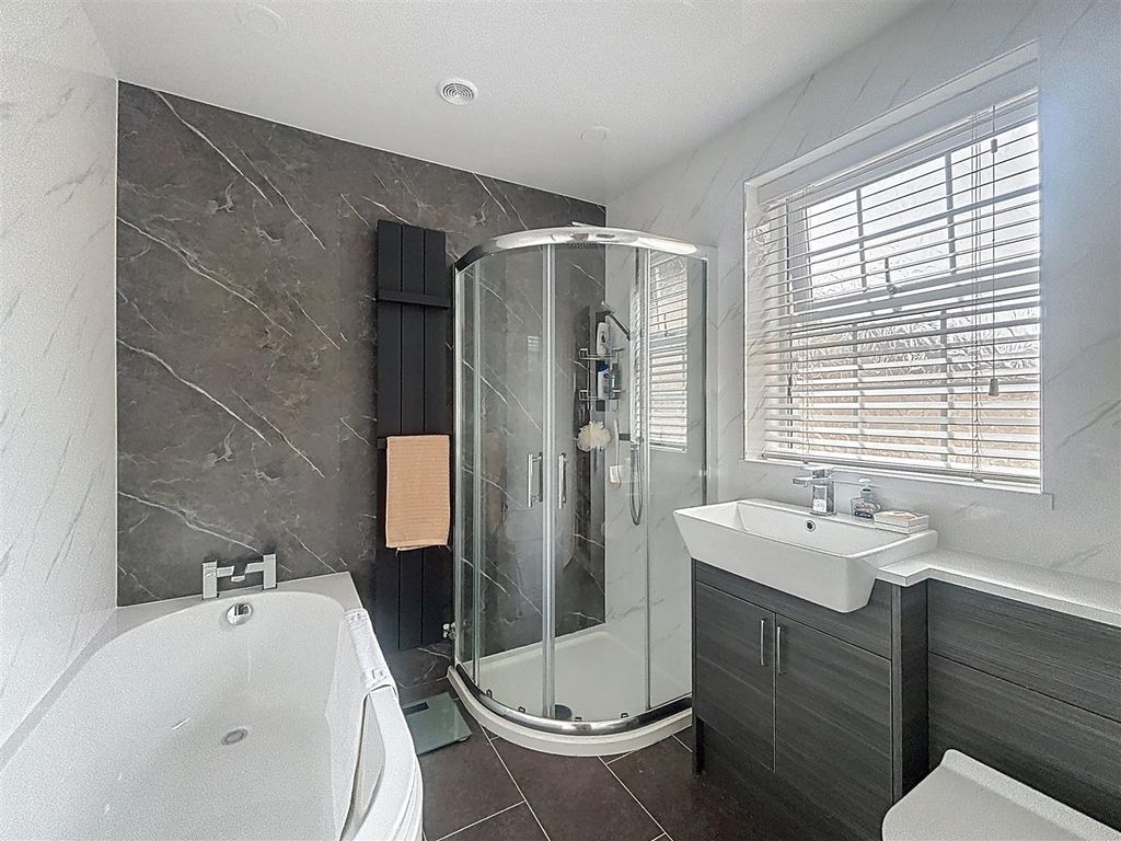 Additional image 20 of 3 bed property for saleHigh Bow, Hornsea HU18