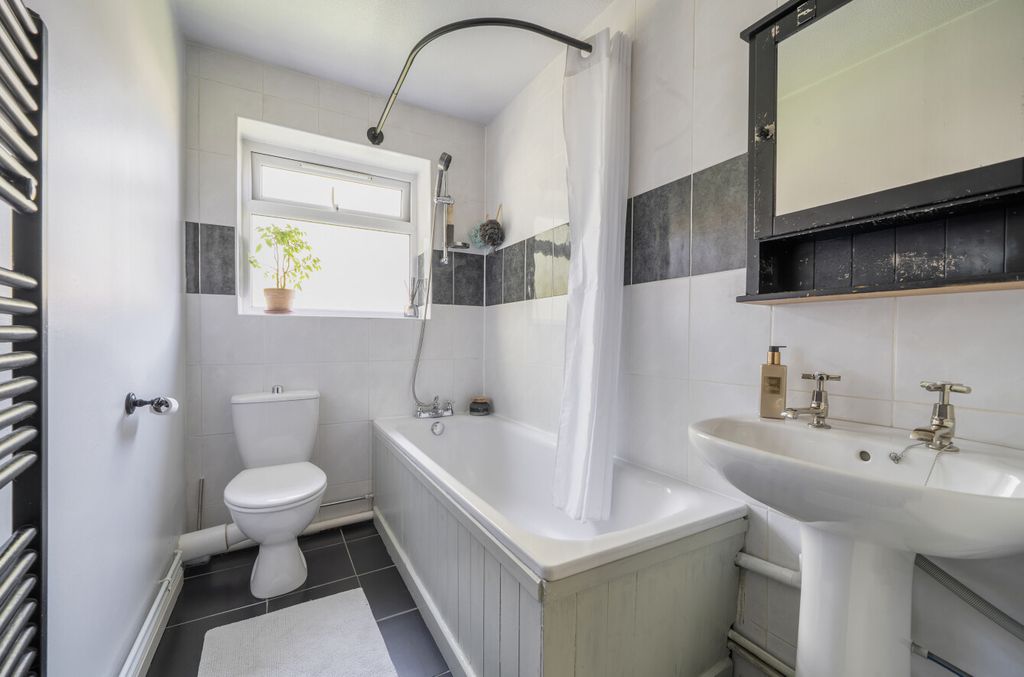 Additional image 17 of 3 bed flat for saleHeather Way, Hindhead, Surrey GU26