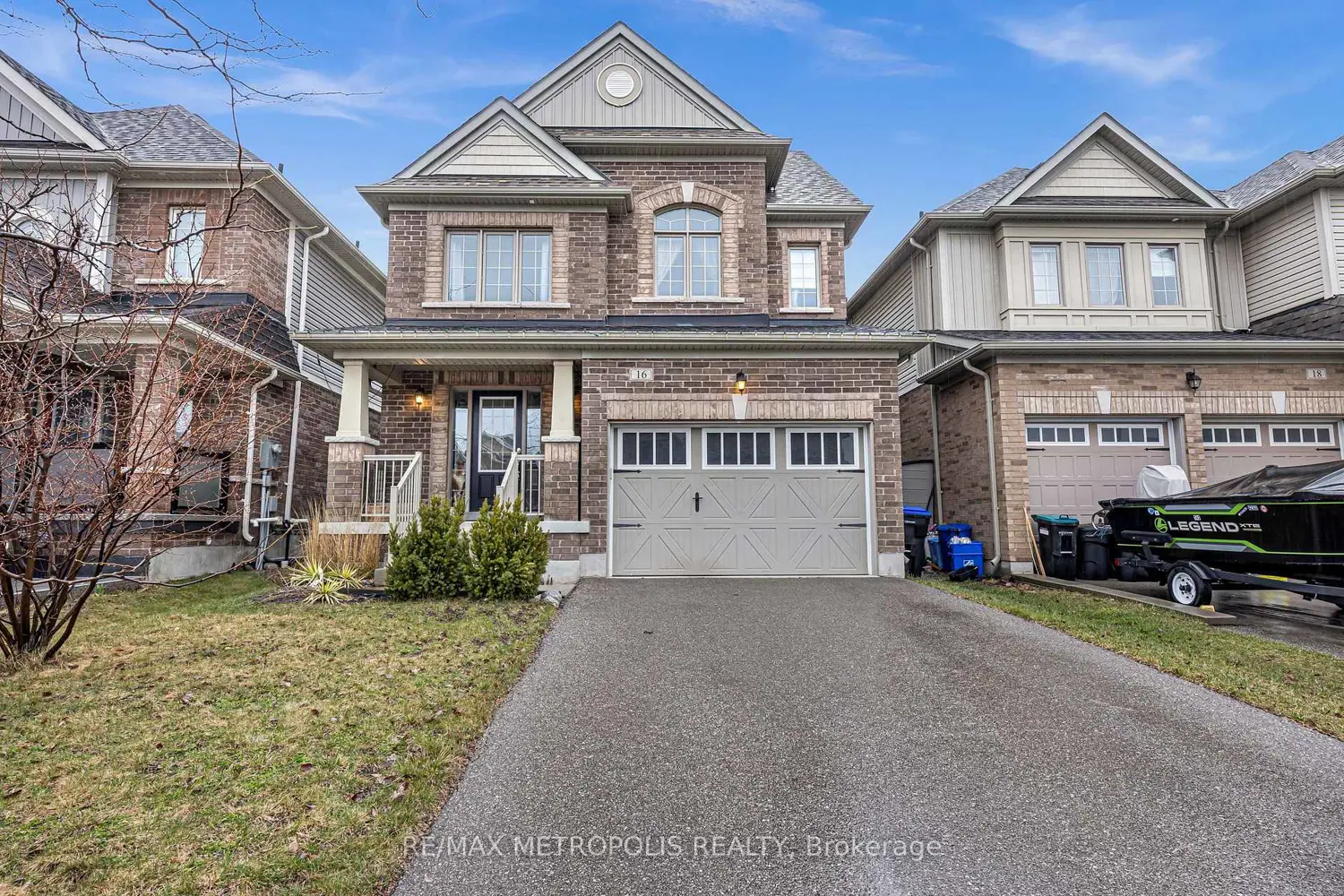 16 Treetops Boulevard