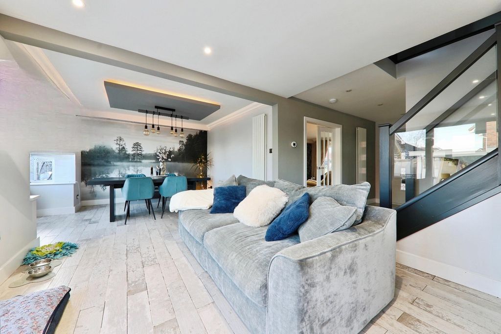 Additional image 3 of 4 bed detached house for saleBirch Close, Hessle HU13