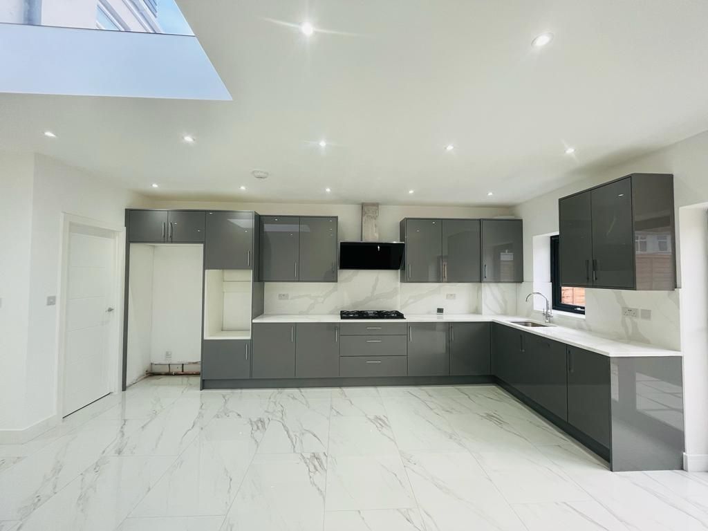 Additional image 4 of 5 bed end terrace house for saleVincent Road, Hounslow TW4