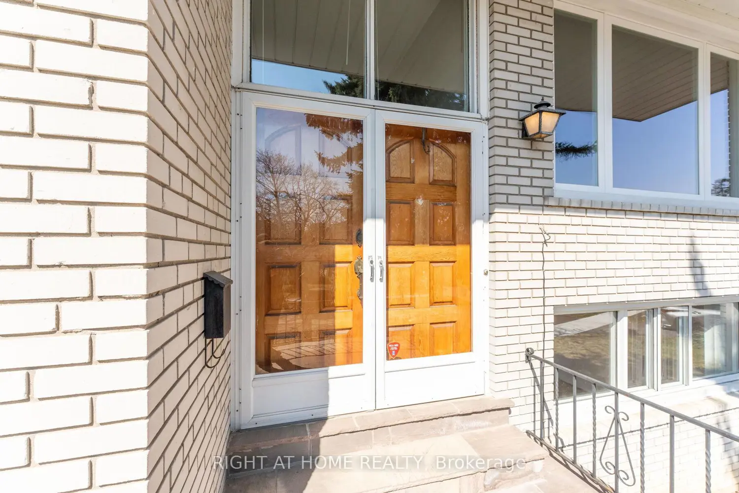 41 Knoll Drive photo 2
