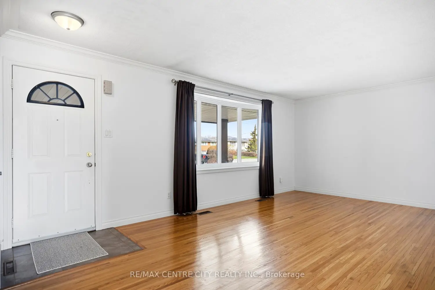 72 Elmwood Avenue photo 4