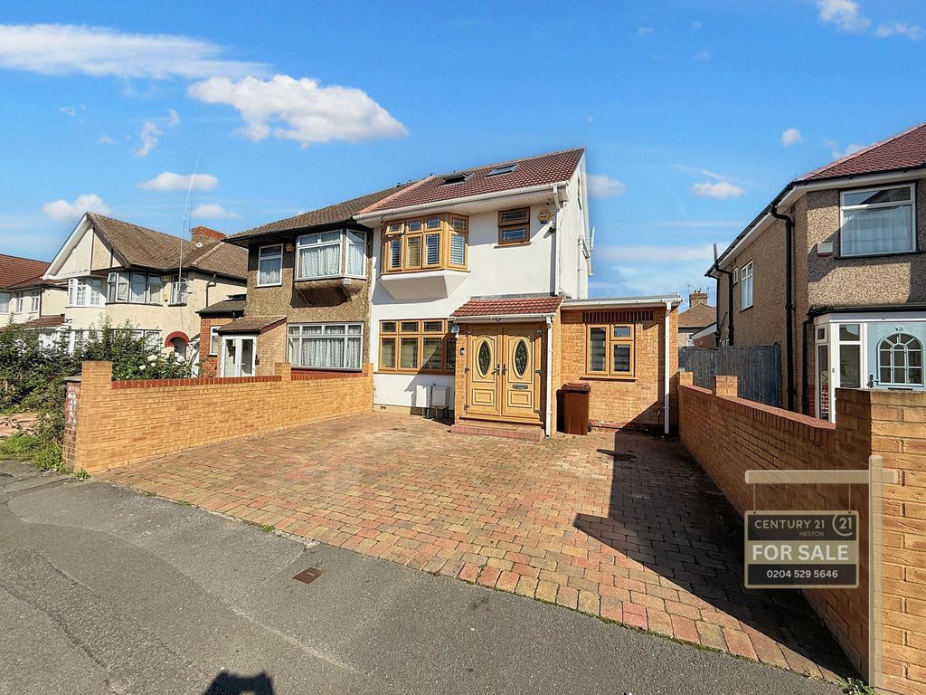 Additional image 22 of 5 bed semi-detached house for saleOxford Avenue, Hayes UB3