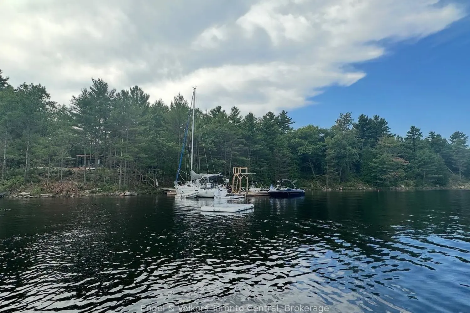 Additional image 2 of 736 2190 Island