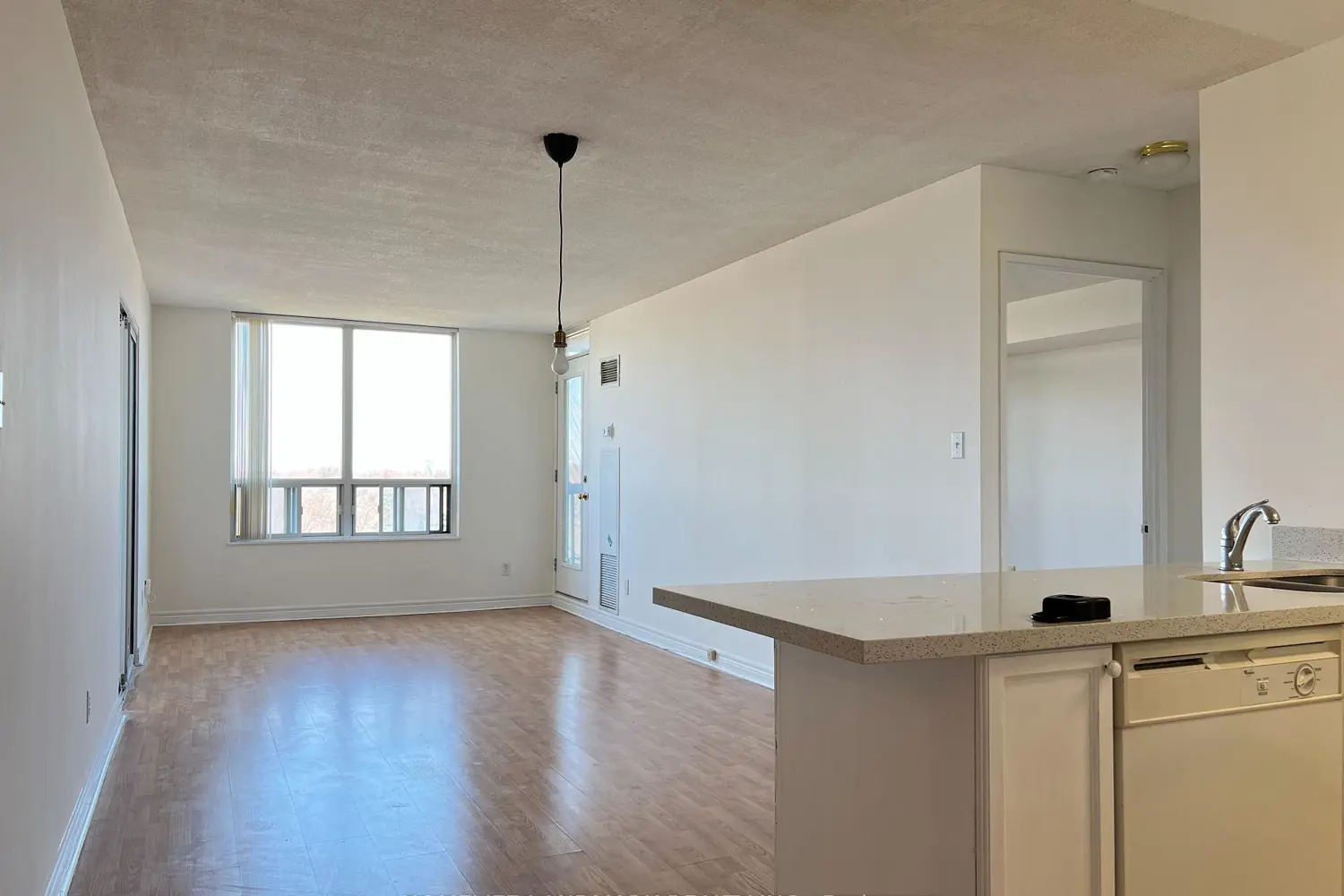 28 Empress Avenue 909