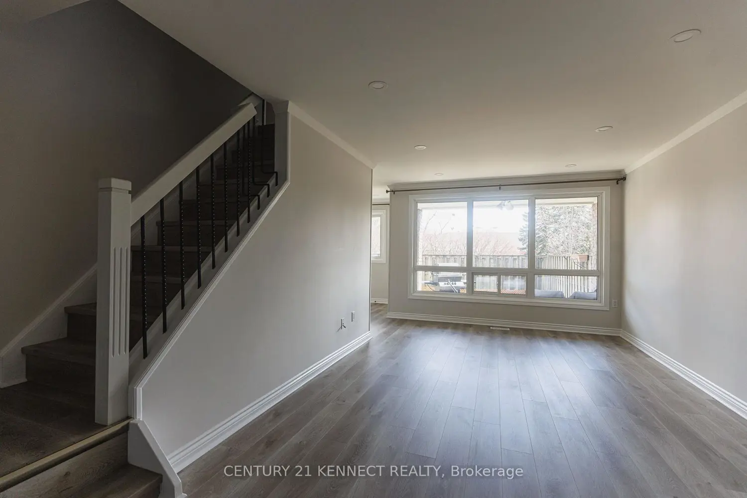 Additional image 10 of 646 Village Parkway 55