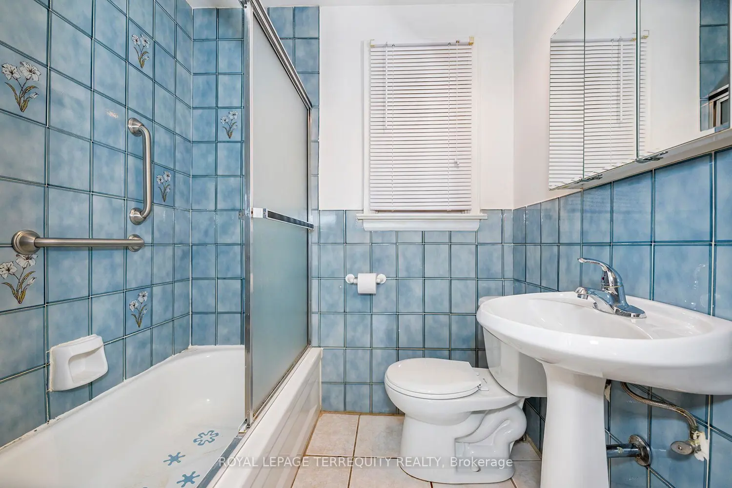 68 Parkchester Road photo 5