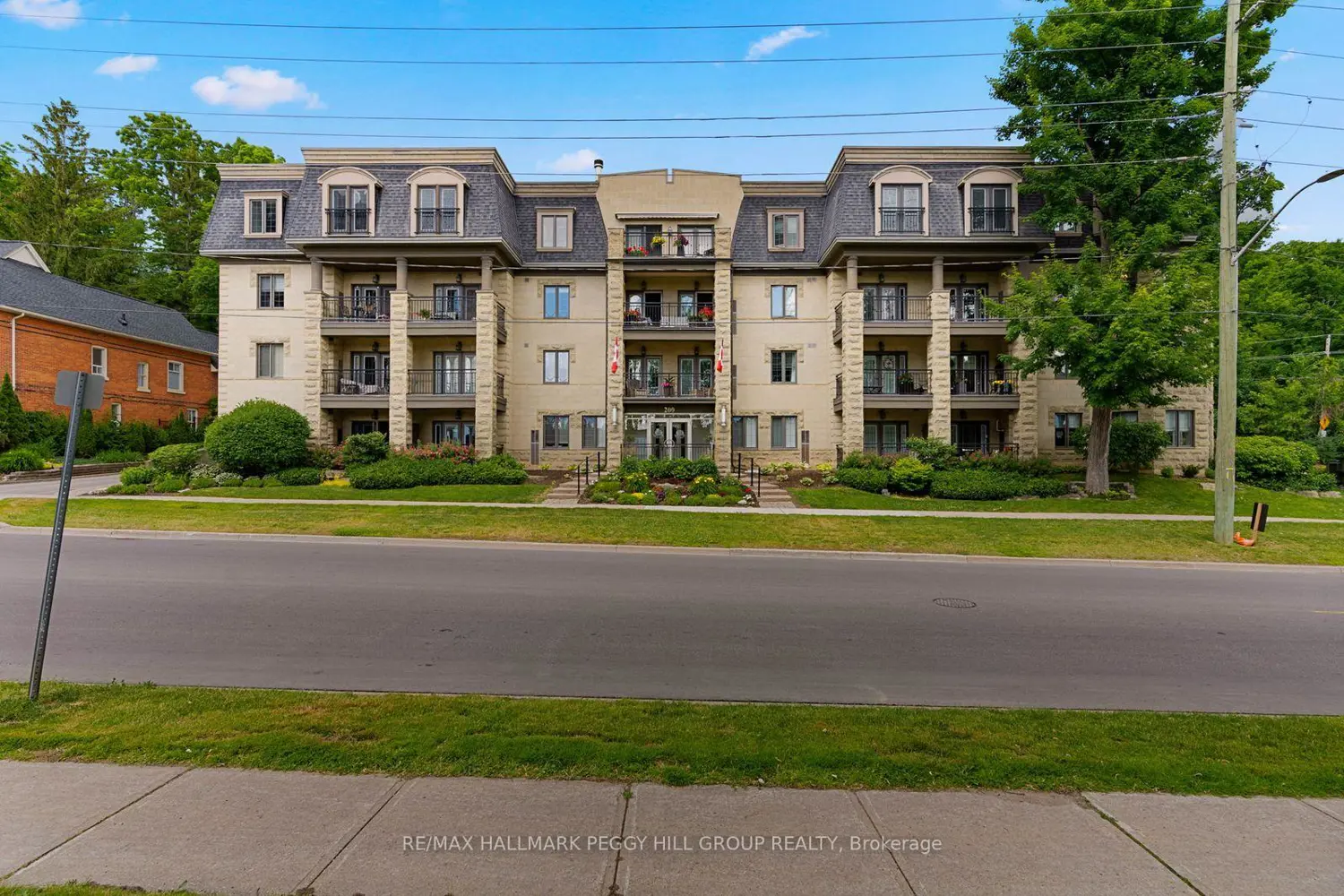 200 Collier Street 104