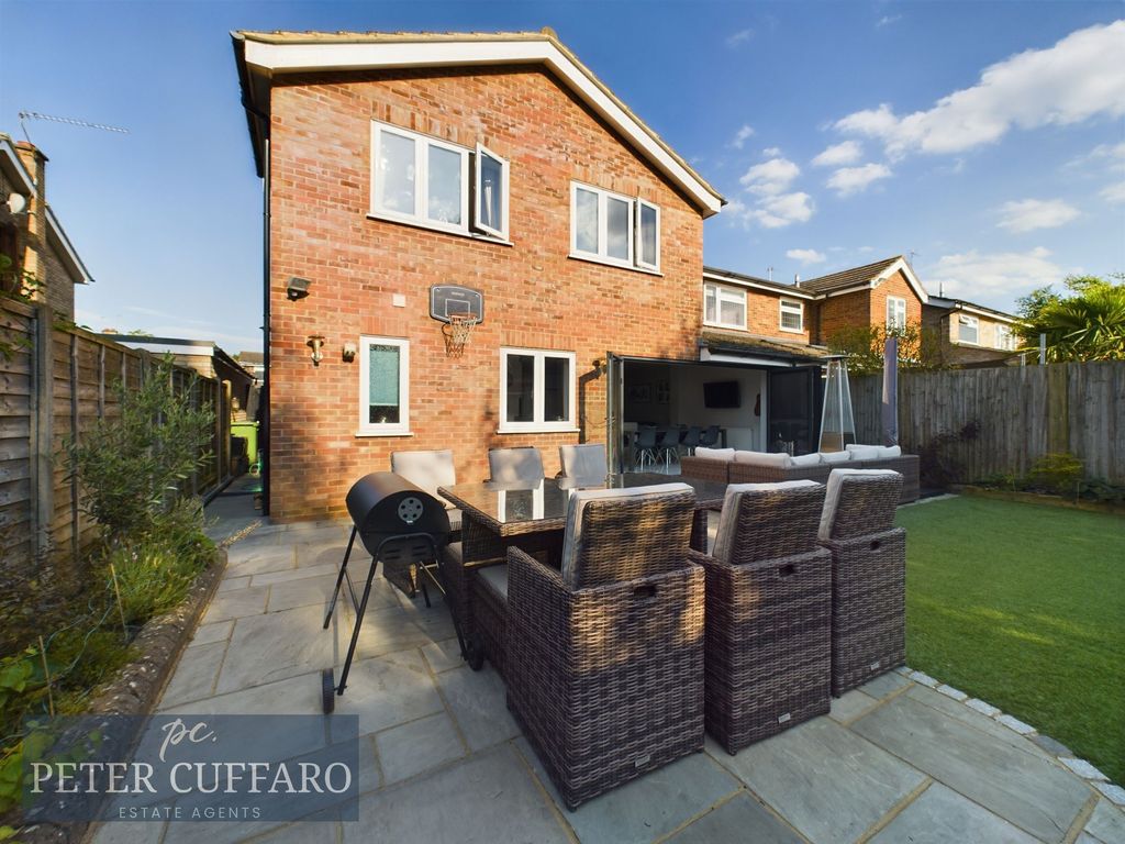 Additional image 20 of 5 bed semi-detached house for saleDanemead, Hoddesdon EN11