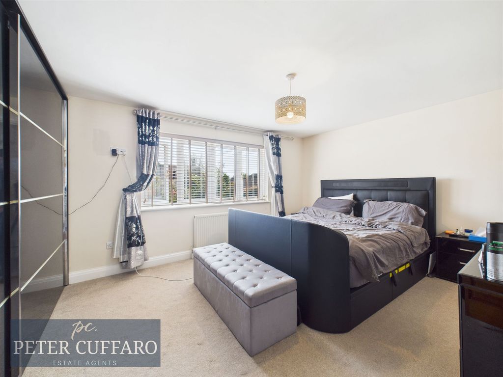 Additional image 13 of 4 bed detached house for saleDerby Road, Hoddesdon EN11
