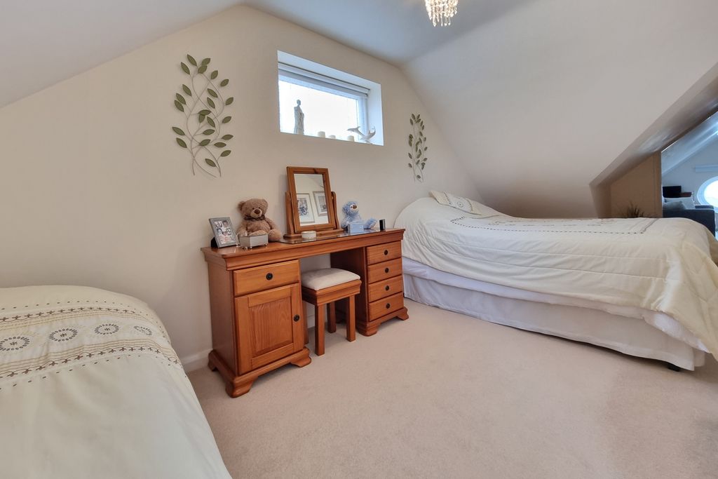Additional image 13 of 3 bed detached house for saleHayling Island, Hampshire PO11