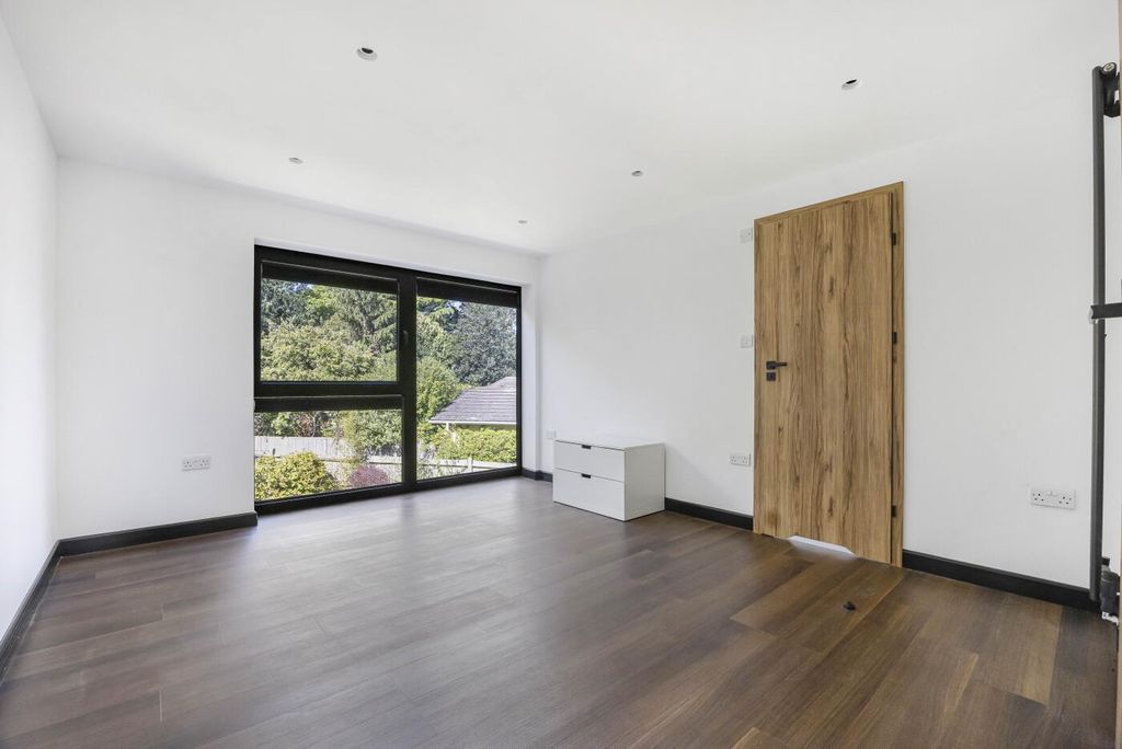 Additional image 21 of 5 bed detached house for saleMakins Road, Henley-On-Thames RG9