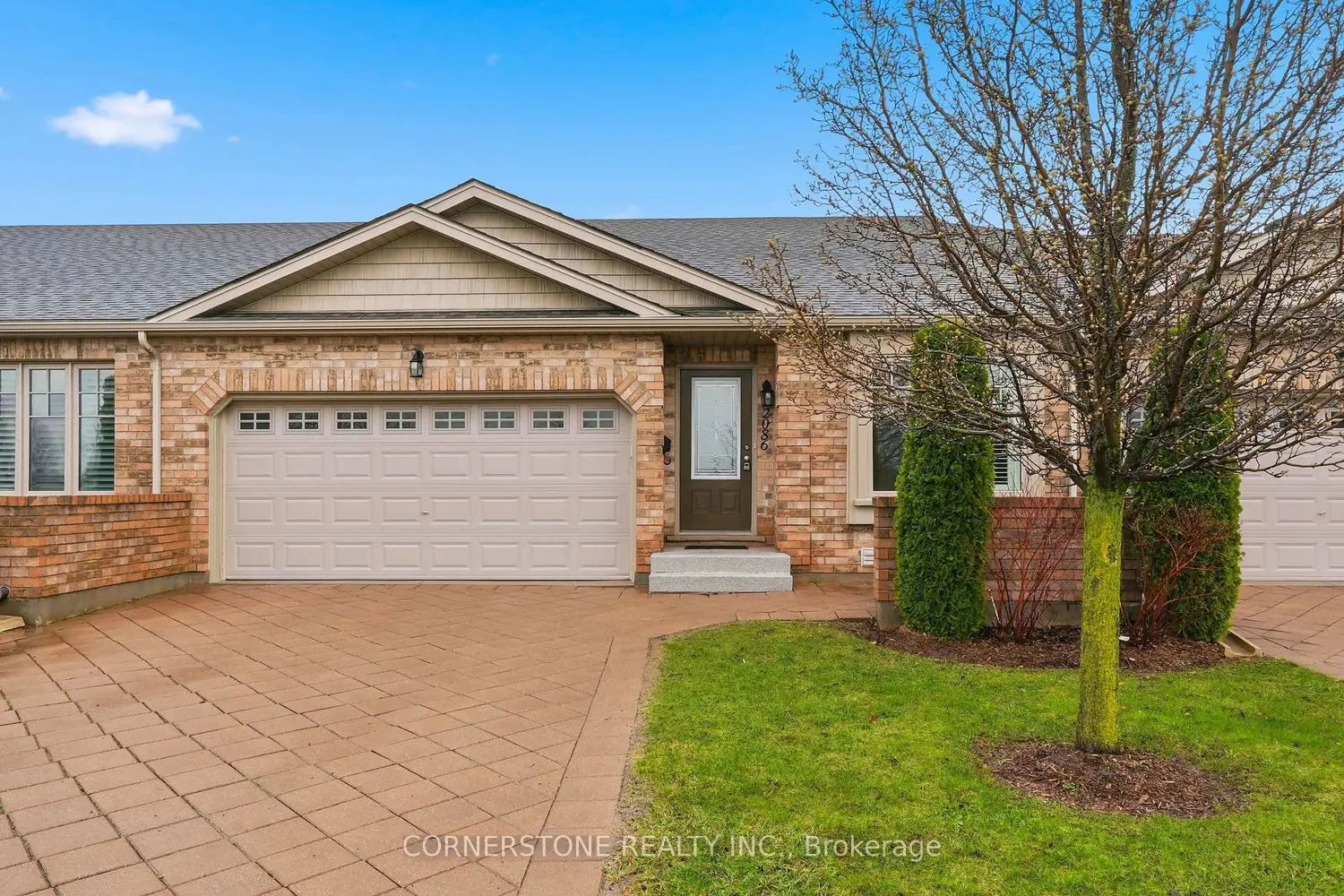 2086 Denview Avenue photo 5