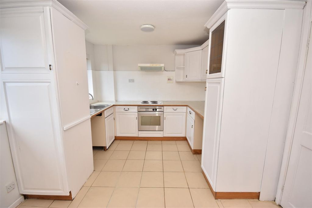 Additional image 5 of 2 bed flat for saleKhormaksar Drive, Nocton, Lincoln LN4