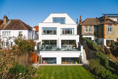 Lansdowne Road, London N10