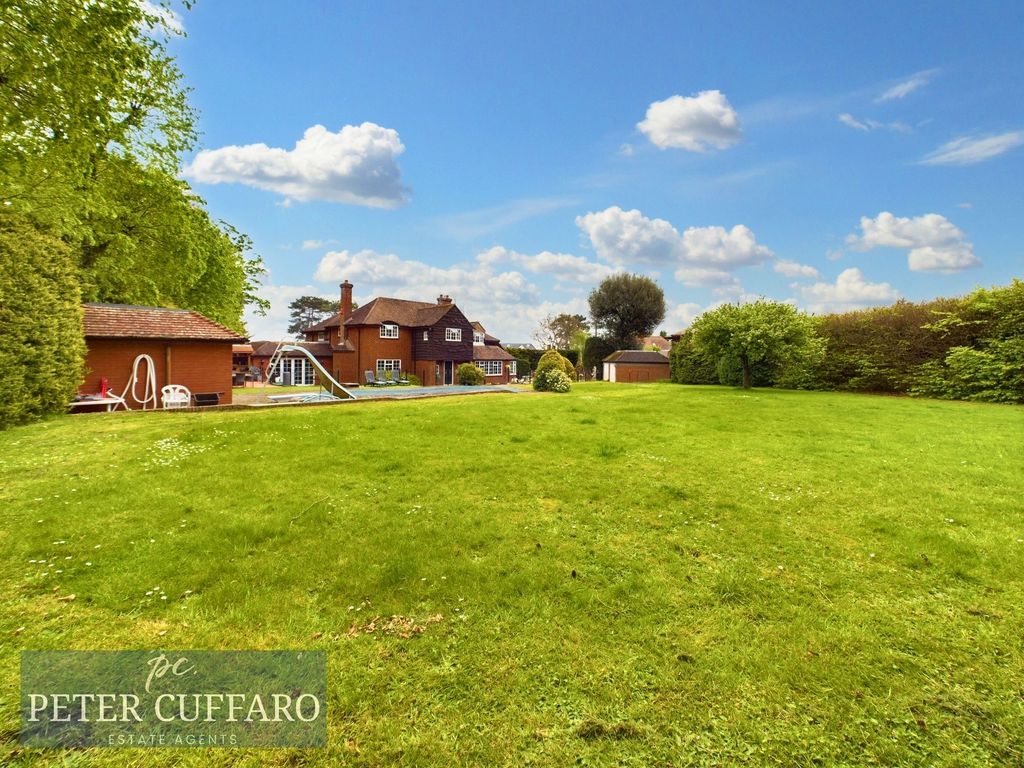 Additional image 4 of 5 bed detached house for saleYewlands, Hoddesdon EN11