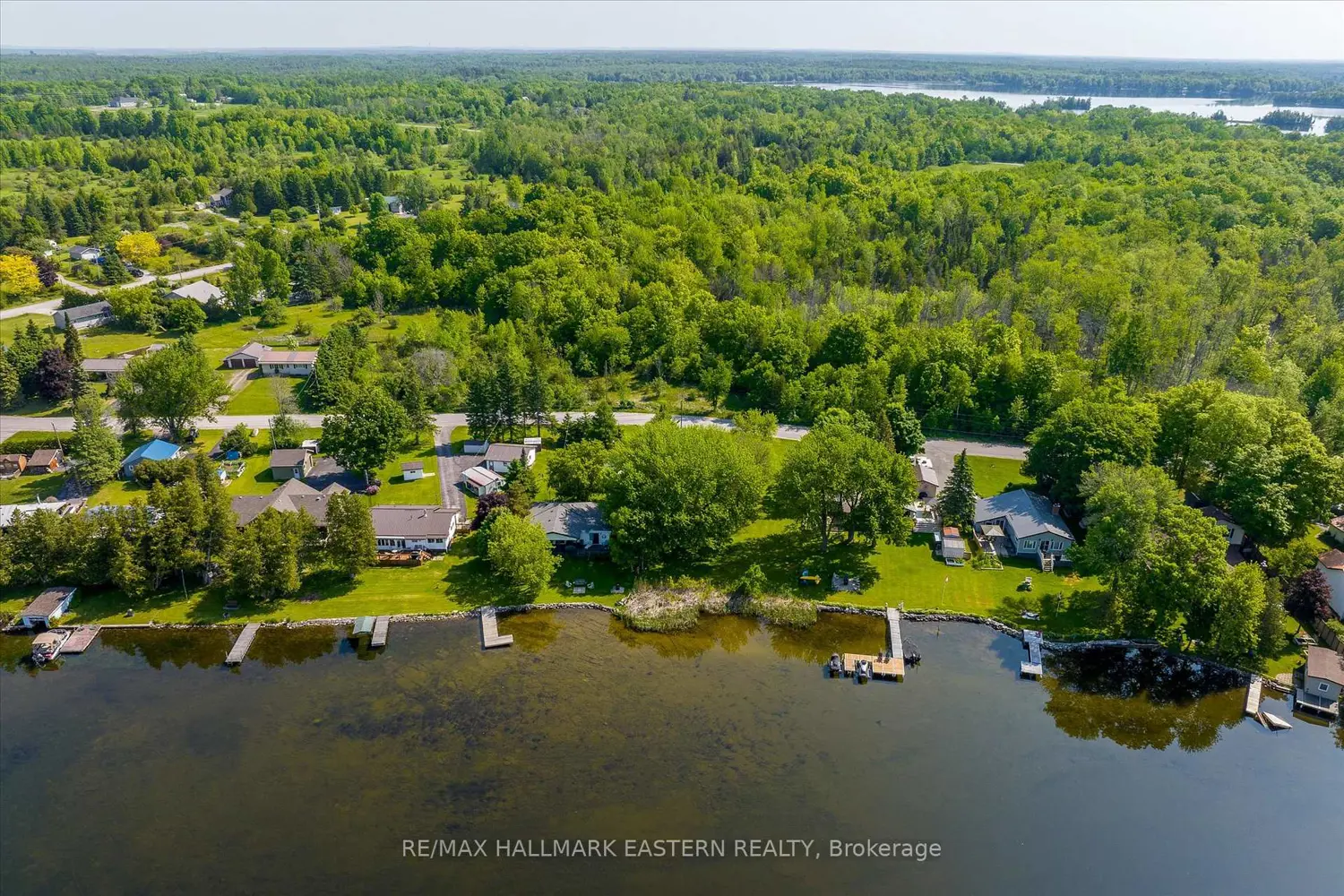 189 Cedarshores Drive photo 2