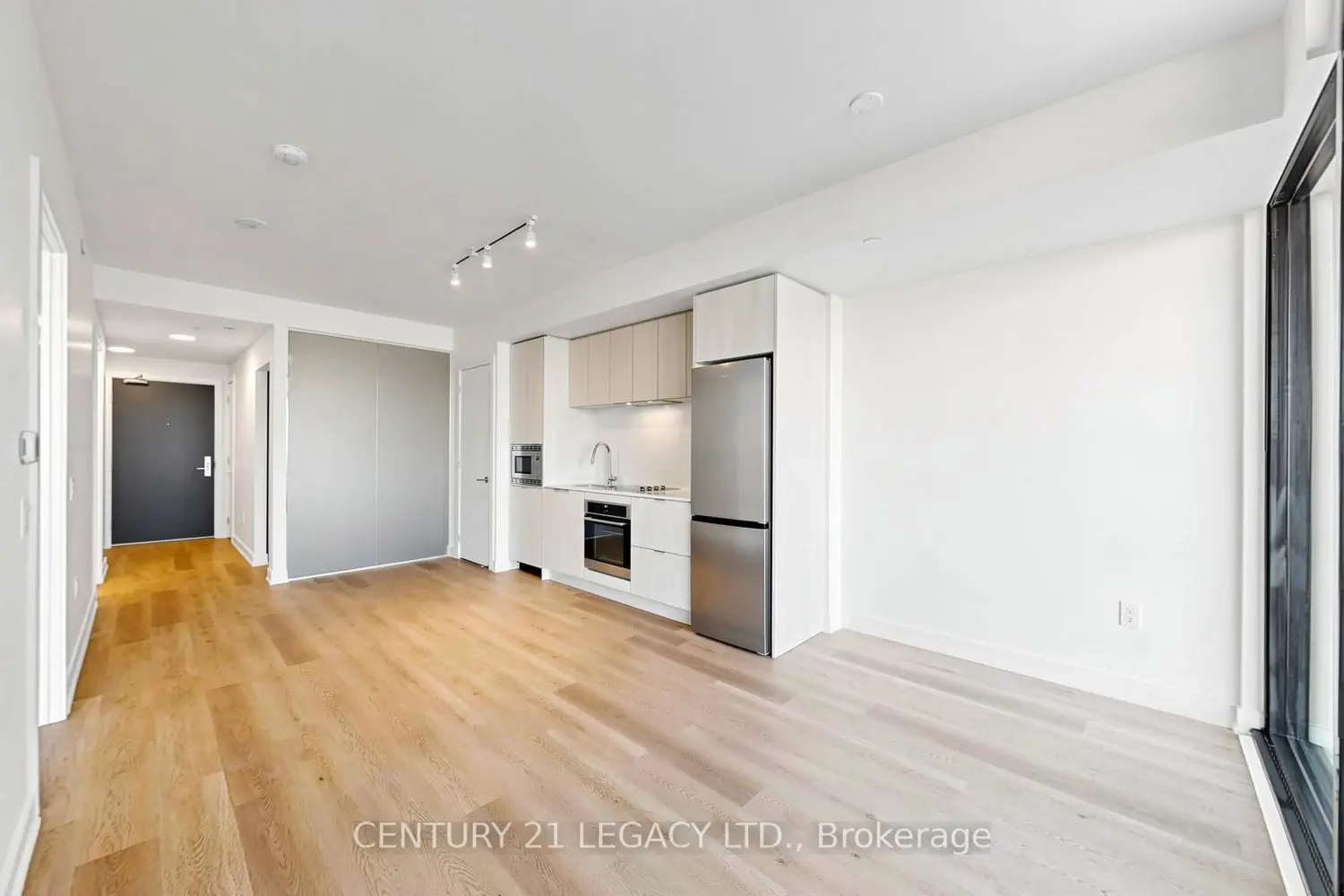 3009 Novar Road 628 photo 5