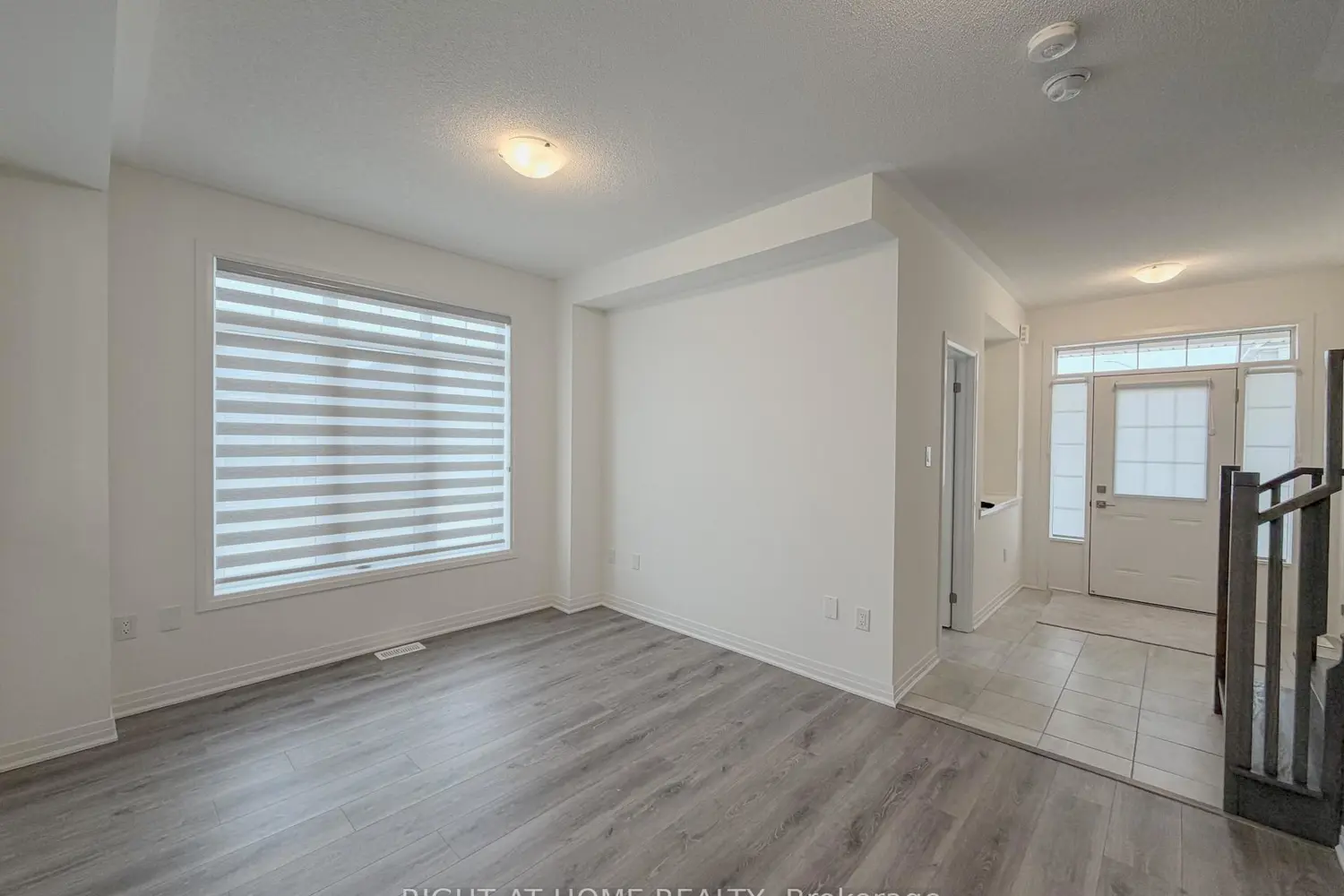 2 Sagewood Avenue photo 3