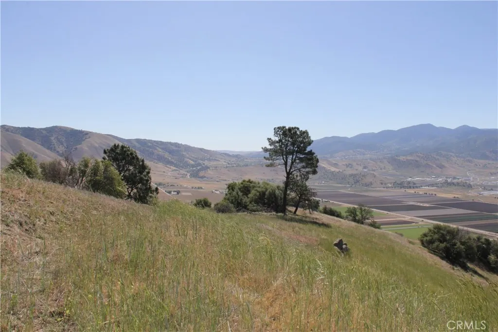 Skyline Drive, Tehachapi, CA 93561 photo 2