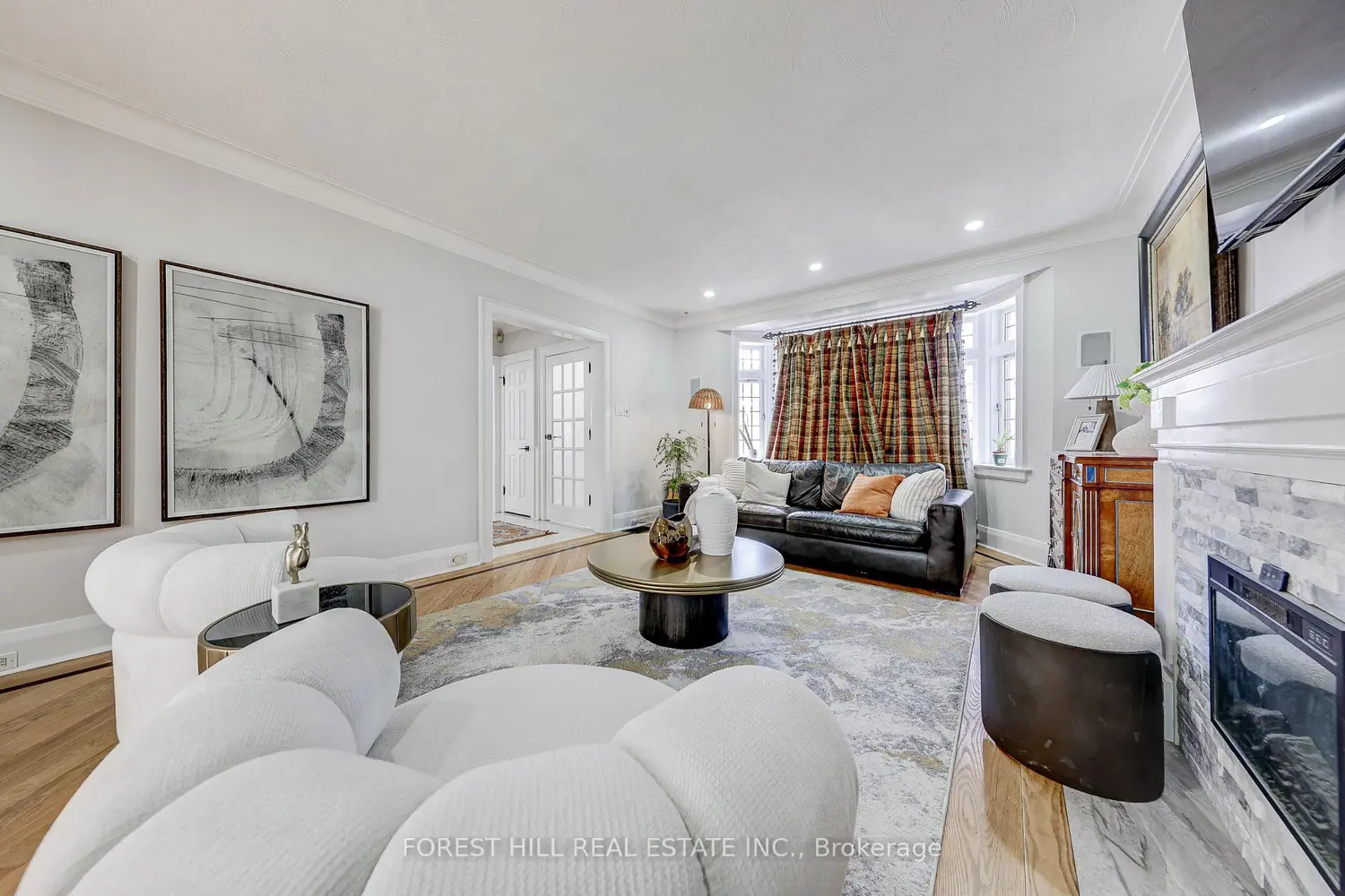607 Spadina Road photo 5