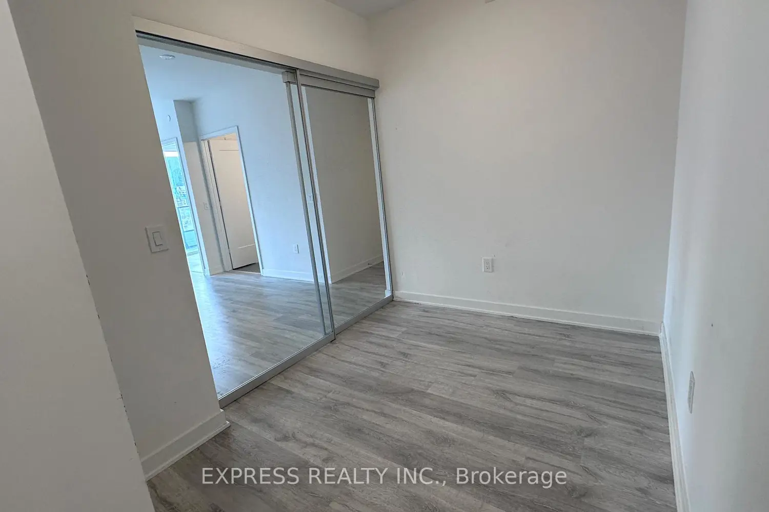 Additional image 8 of 121 Lower Sherbourne Street 1648