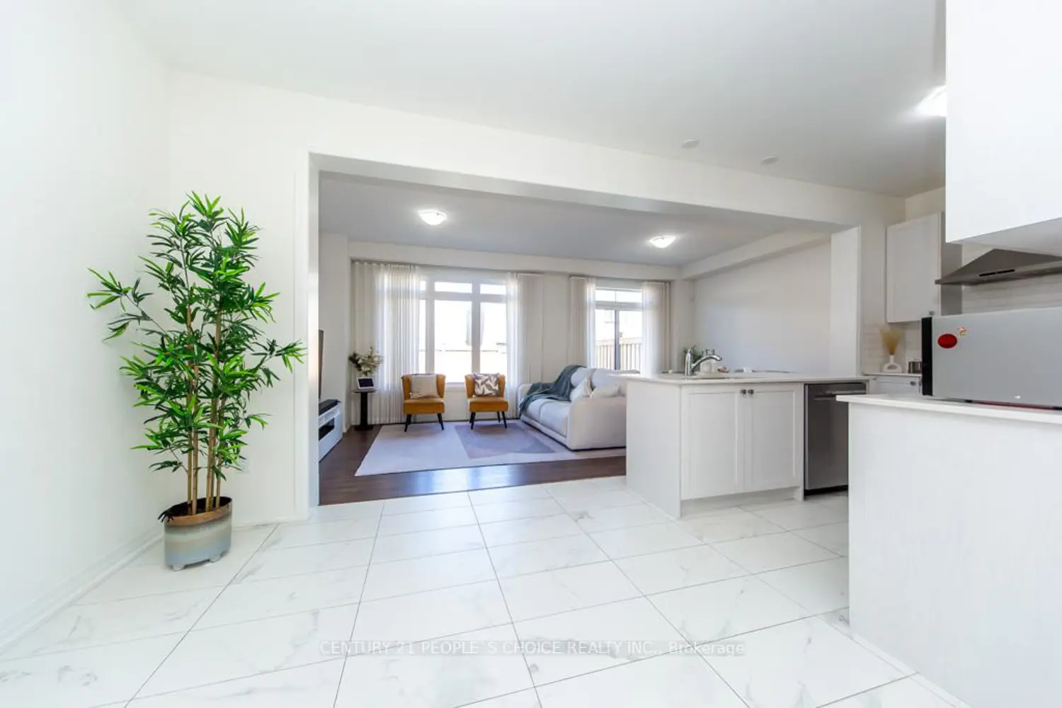 162 Ogston Crescent photo 3