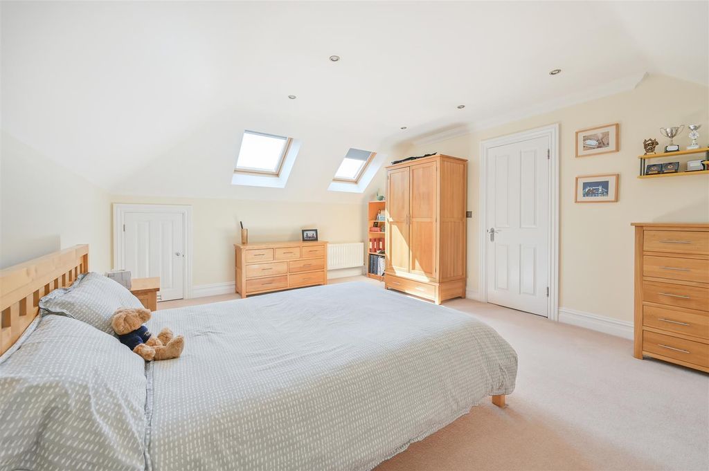 Additional image 8 of 5 bed detached house for saleProspect Lane, Harpenden AL5