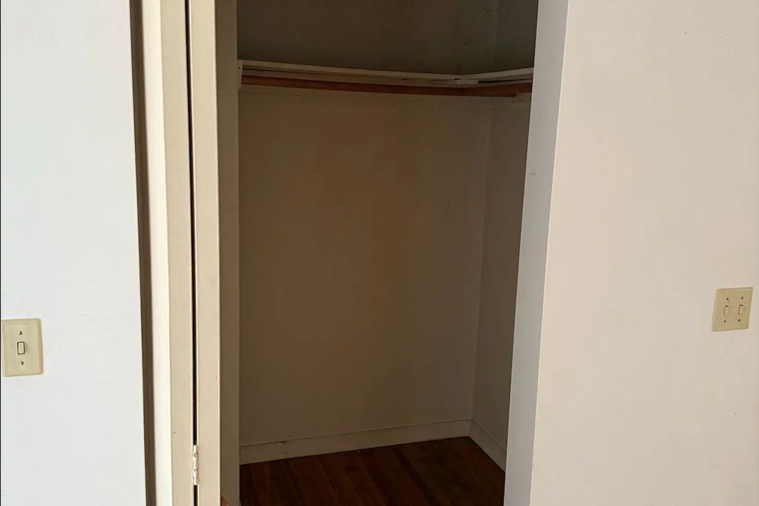176 May Avenue photo 3