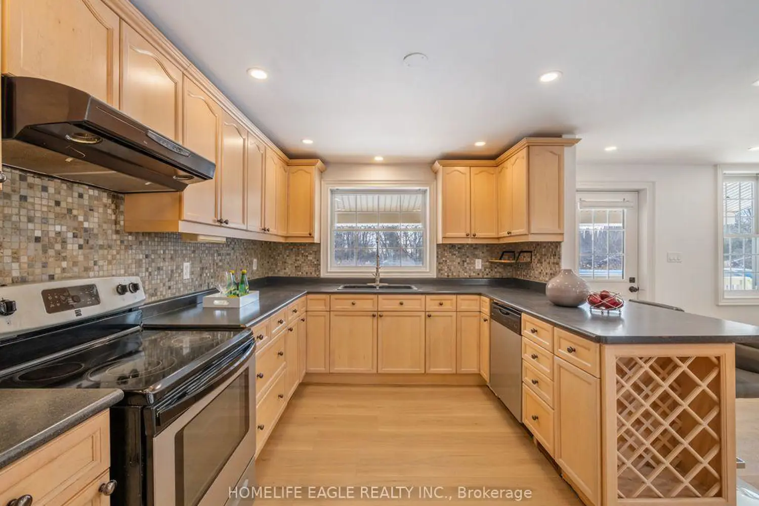4566 Lloydtown-Aurora Road photo 4