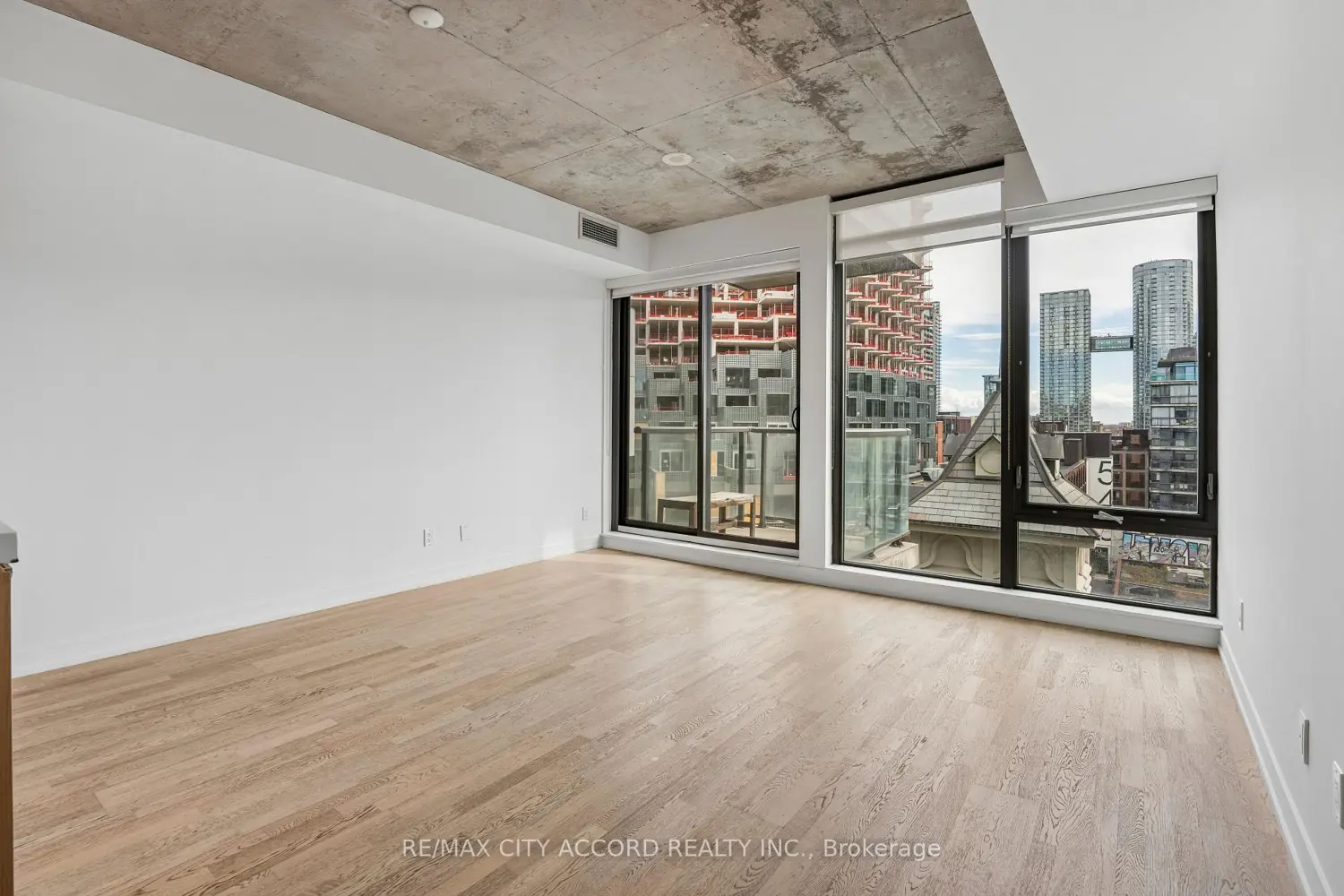 Additional image 13 of 560 King Street 718